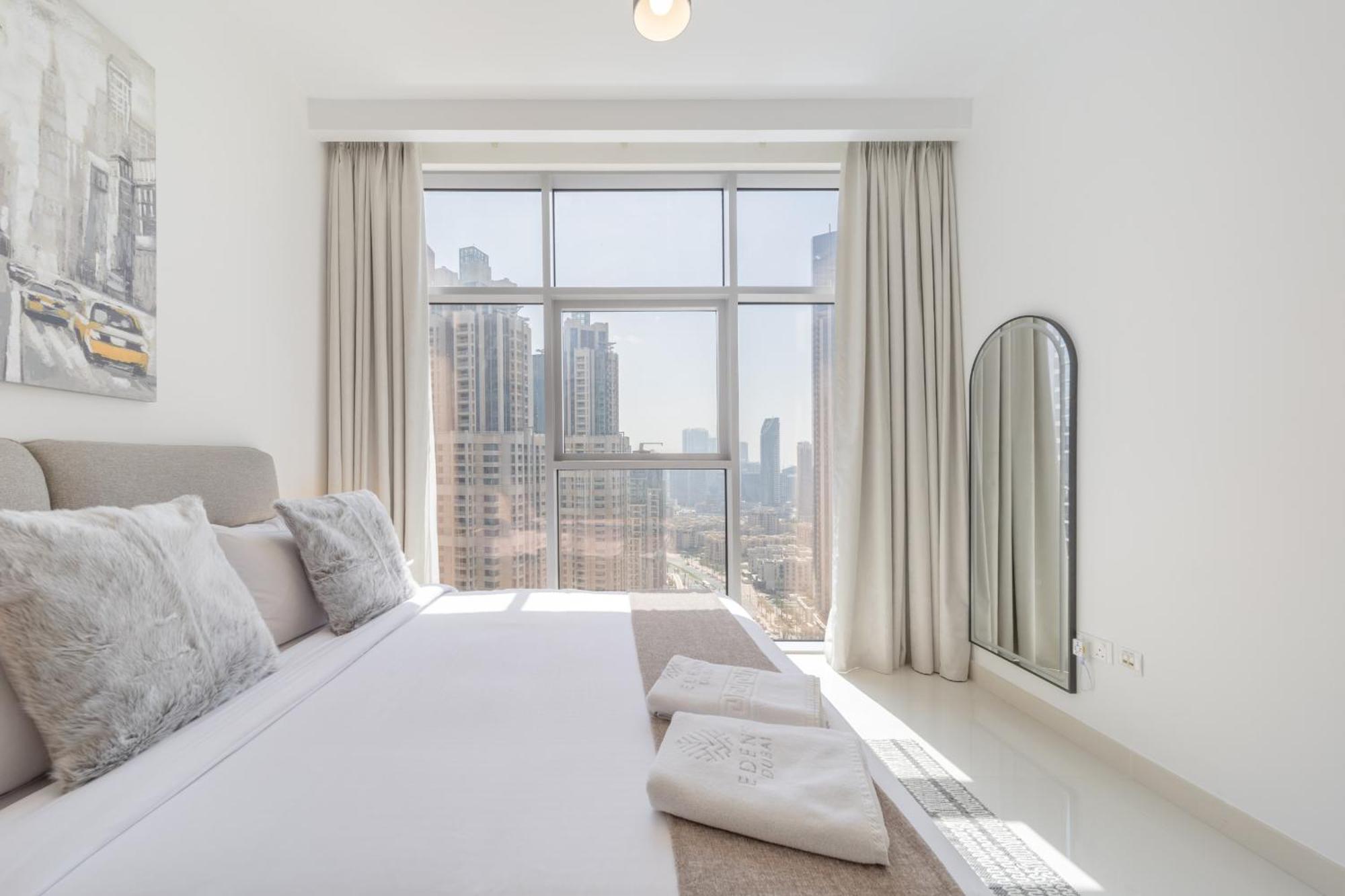 Eden's Homes & - Blvd Crescent Апартаменти Дубай