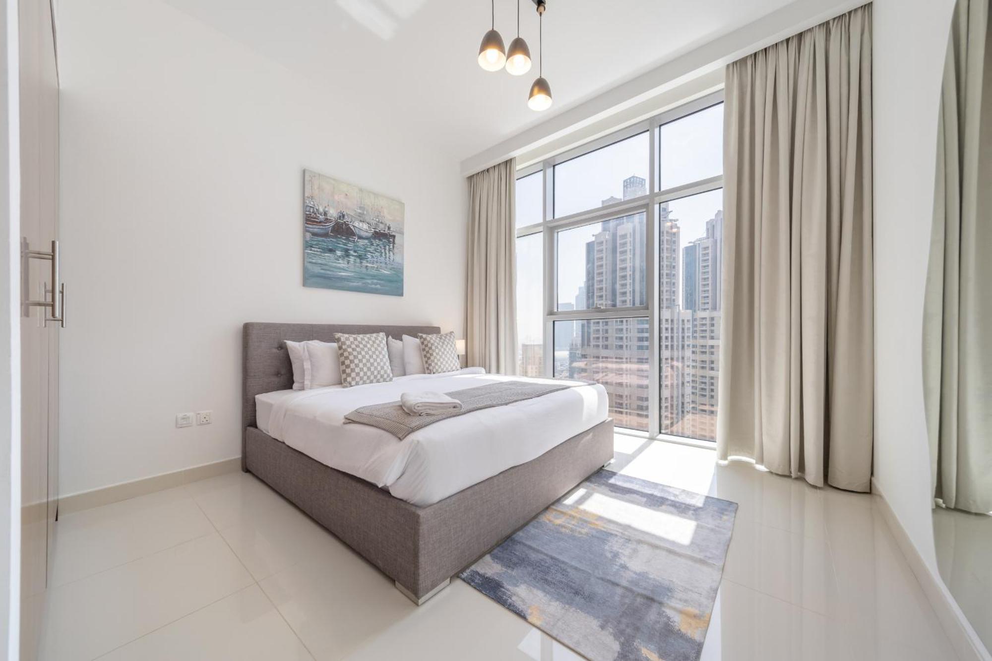 Апартаменти Eden's Homes & - Blvd Crescent *