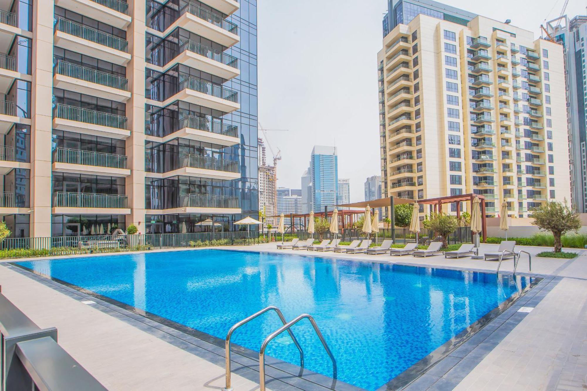 Eden's Homes & - Blvd Crescent Апартаменти *